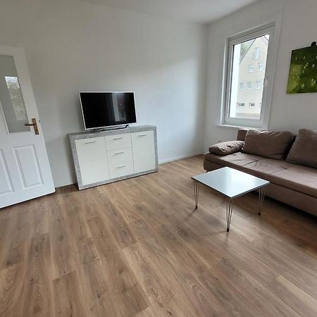 Schoene 3,5 Zimmer Handwerkerwohnung Free Parking Gute Lage ألبشتات المظهر الخارجي الصورة